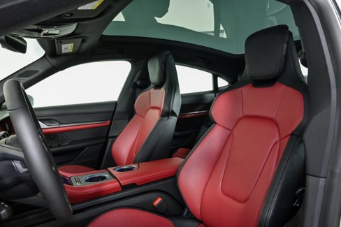 New 2025 Porsche Taycan 4S image 5
