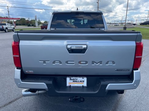 New 2025 Toyota Tacoma Limited image 5