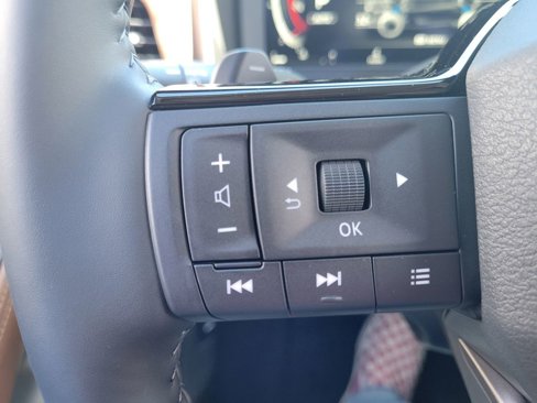 New 2026 Nissan Rogue Platinum image 18