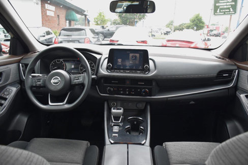 Used 2021 Nissan Rogue S image 13