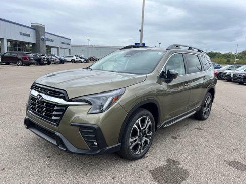 New 2025 Subaru Ascent Limited image 3