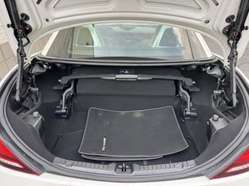 Used 2019 Mercedes-Benz SLC 300 w/ Premium Package image 8