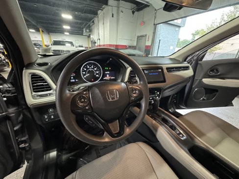 Used 2019 Honda HR-V EX image 11