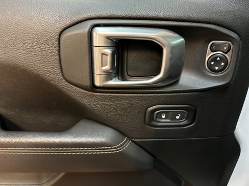Certified 2021 Jeep Wrangler Unlimited Sahara image 10