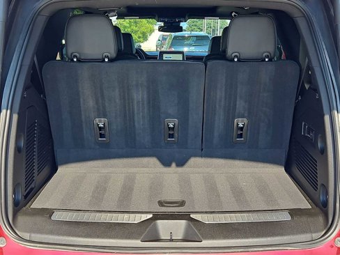 Used 2023 Chevrolet Tahoe Z71 w/ Luxury Package image 27
