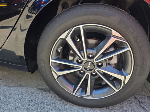 Used 2023 Kia Forte LXS image 12