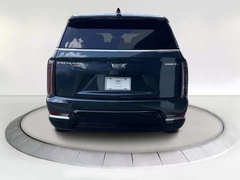 New 2026 Cadillac Escalade IQL Luxury image 4