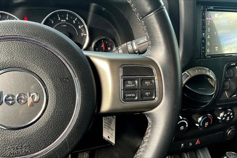 Used 2018 Jeep Wrangler Unlimited Sport image 15
