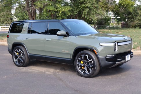 Used 2022 Rivian R1S Launch Edition image 2