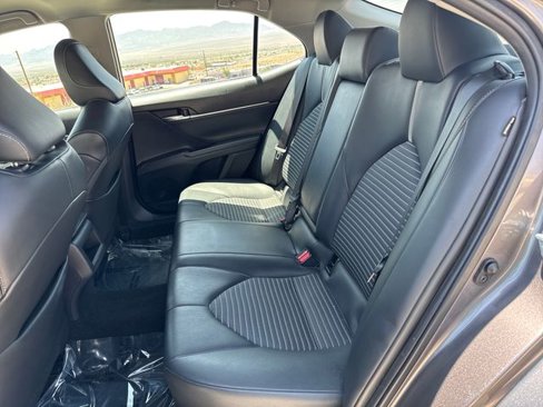 Used 2023 Toyota Camry SE image 30