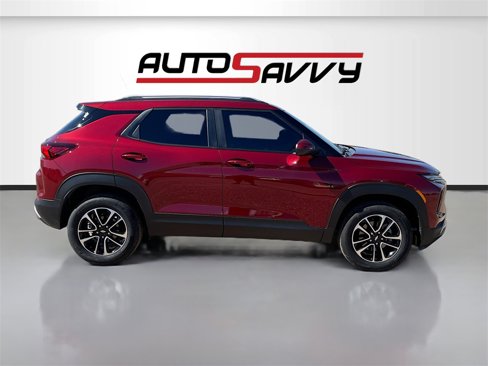 Used 2025 Chevrolet TrailBlazer LT w/ Driver Confidence Package image 8