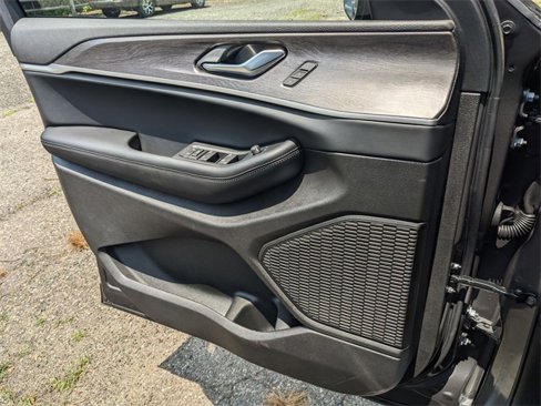 New 2025 Jeep Grand Cherokee L Limited image 20