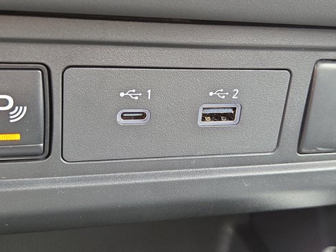 Used 2025 Nissan Frontier SV image 23