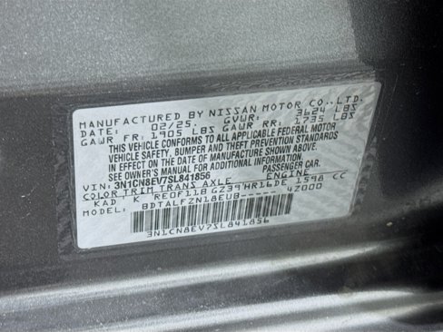 Used 2025 Nissan Versa SV image 60