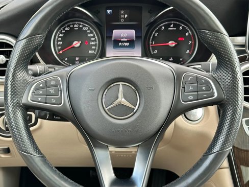 Used 2018 Mercedes-Benz GLC 300 4MATIC image 26