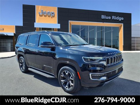 Used 2023 Jeep Wagoneer Series III w/ Preferred Equipment Group image 1