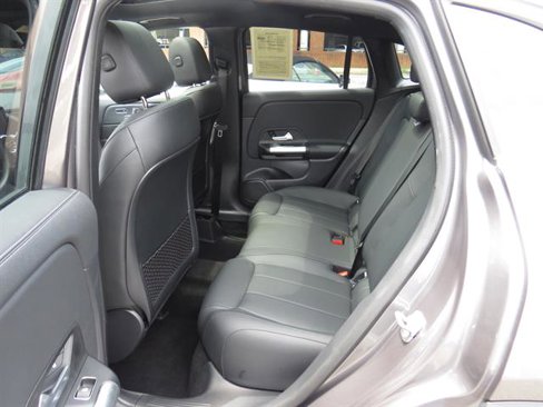 Used 2025 Mercedes-Benz GLA 250 4MATIC image 20