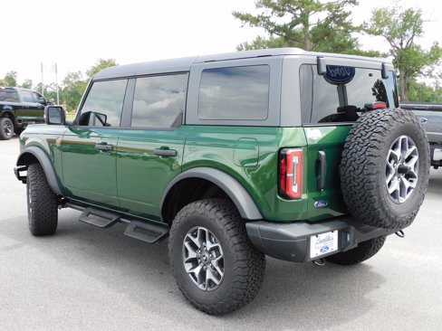 New 2024 Ford Bronco Badlands image 11