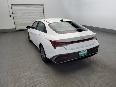 Used 2024 Hyundai Elantra SEL image 5
