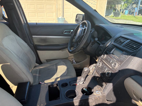 Used 2017 Ford Explorer FWD image 7