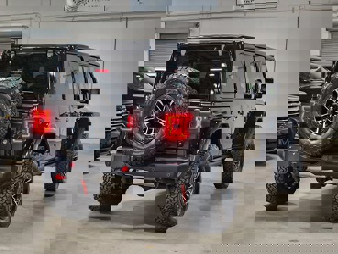Used 2024 Jeep Wrangler Unlimited Rubicon image 8