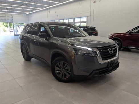 Certified 2024 Nissan Pathfinder S image 1
