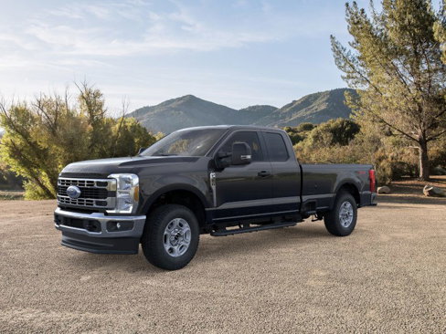 New 2026 Ford F350 XLT image 1