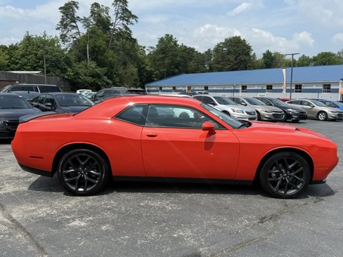 Used 2023 Dodge Challenger SXT w/ Blacktop Package image 8