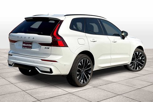 New 2026 Volvo XC60 B5 Ultra w/ Climate Package image 4