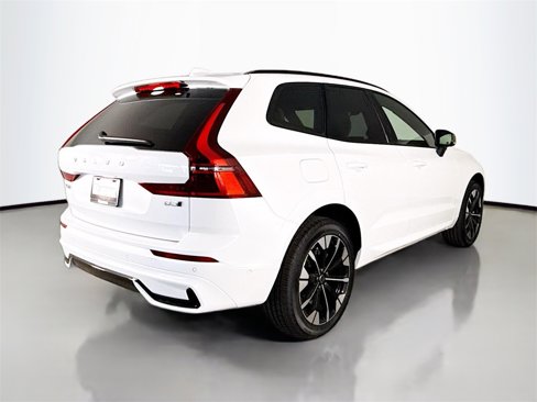 New 2026 Volvo XC60 B5 Plus w/ Climate Package PRO image 7