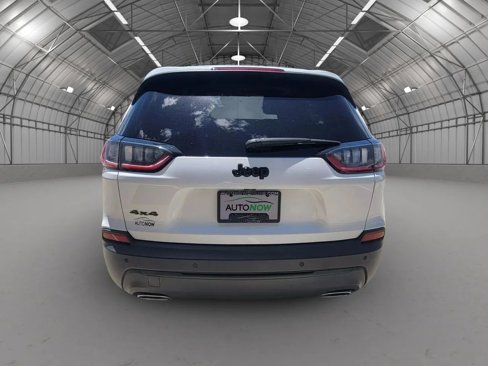 Used 2019 Jeep Cherokee Latitude Plus image 5