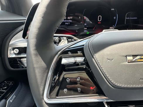 New 2026 Cadillac Lyriq V image 21