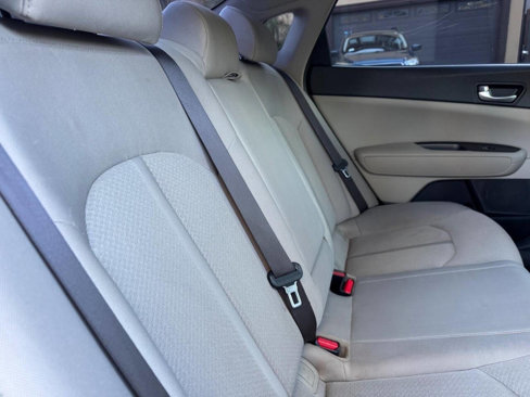 Used 2016 Kia Optima LX image 22