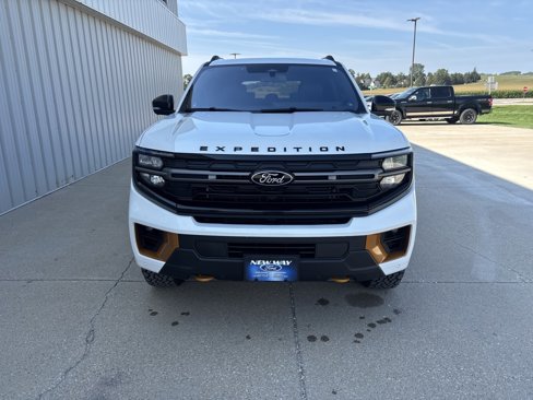New 2025 Ford Expedition Tremor image 2