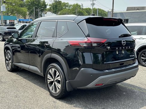 Used 2023 Nissan Rogue SV image 5