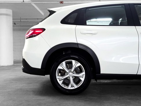 Certified 2023 Honda HR-V LX image 18
