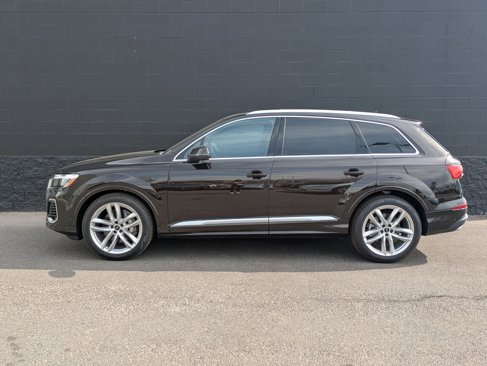 New 2025 Audi Q7 3.0T Prestige image 8