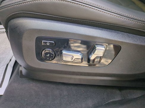 Used 2025 BMW X7 xDrive40i image 19
