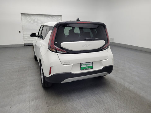 Used 2023 Kia Soul S image 6