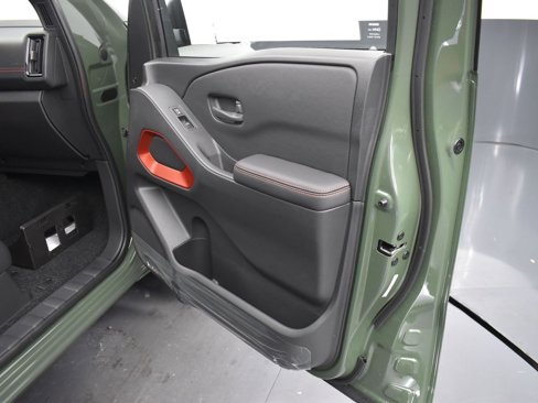 New 2026 Nissan Frontier PRO-4X image 7