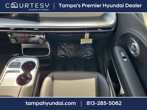 New 2026 Hyundai Ioniq 9 Limited image 18