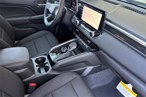 New 2025 GMC Canyon Elevation image 17
