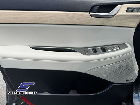 Used 2025 Hyundai Palisade Limited image 17