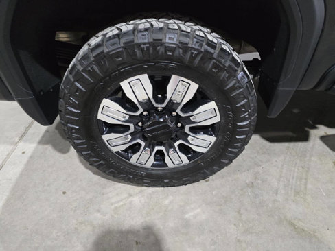 Used 2024 GMC Sierra 2500 Denali w/ Technology Package image 27
