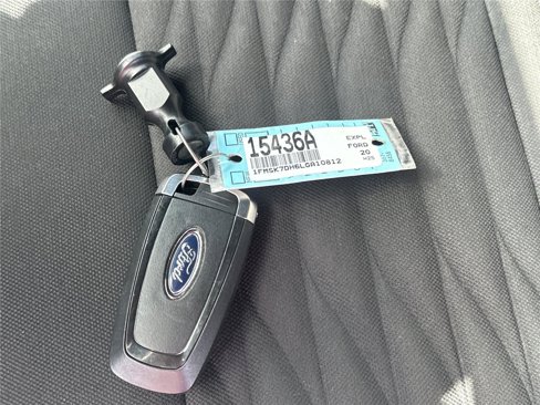Used 2020 Ford Explorer XLT image 19