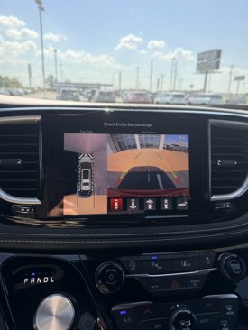 New 2026 Chrysler Pacifica Select image 23