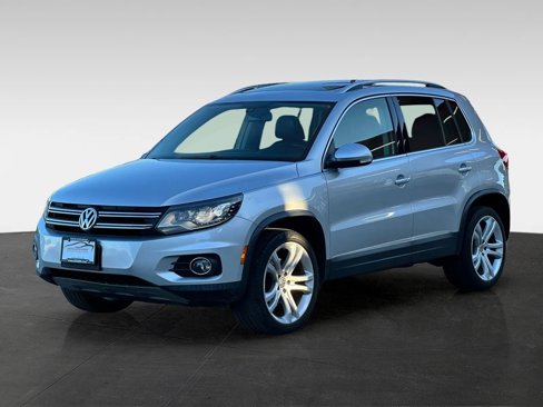 Used 2016 Volkswagen Tiguan SEL image 3