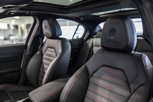 New 2025 Alfa Romeo Giulia AWD image 18