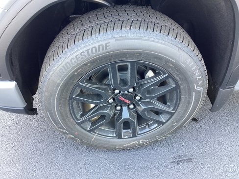 New 2026 GMC Sierra 1500 Elevation image 10