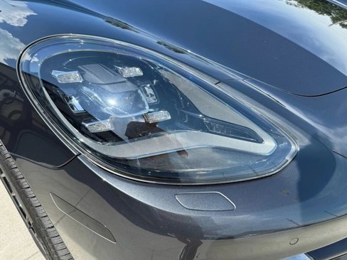 Used 2018 Porsche Panamera 4S image 71